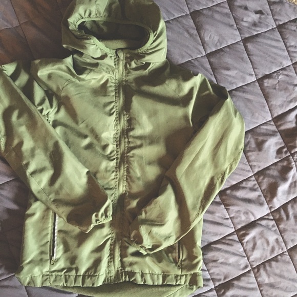 Flex’n wind breaker - Picture 1 of 4